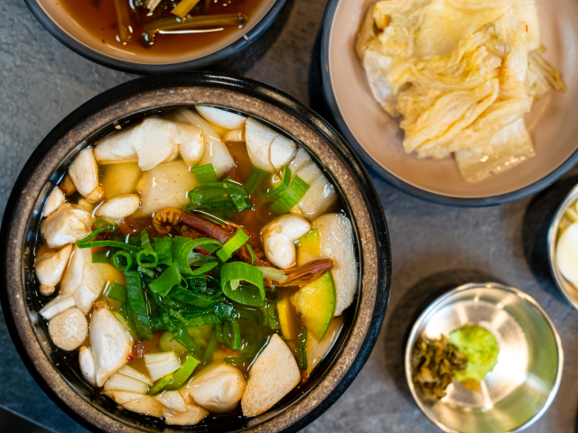 화산 신화월드점