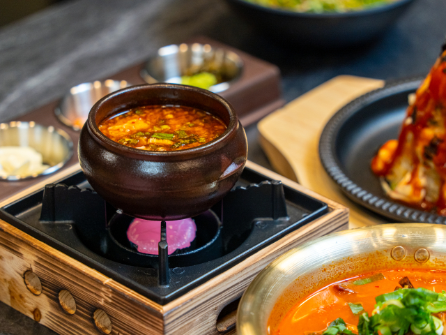 화산 신화월드점