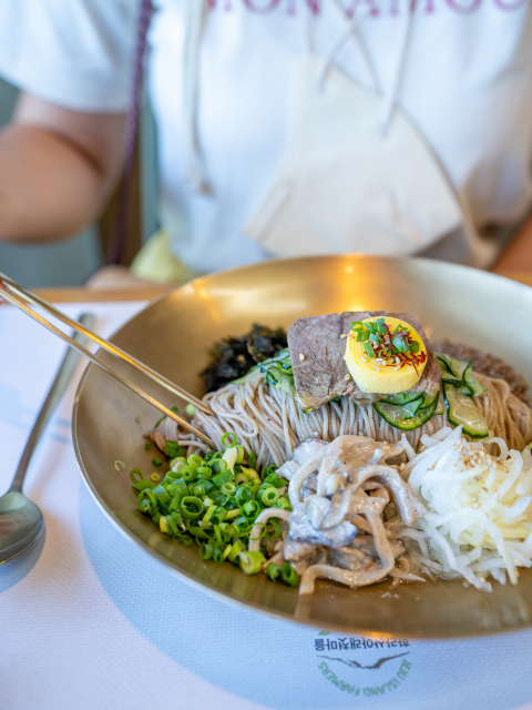 한라산아래첫마을 제주메밀식당