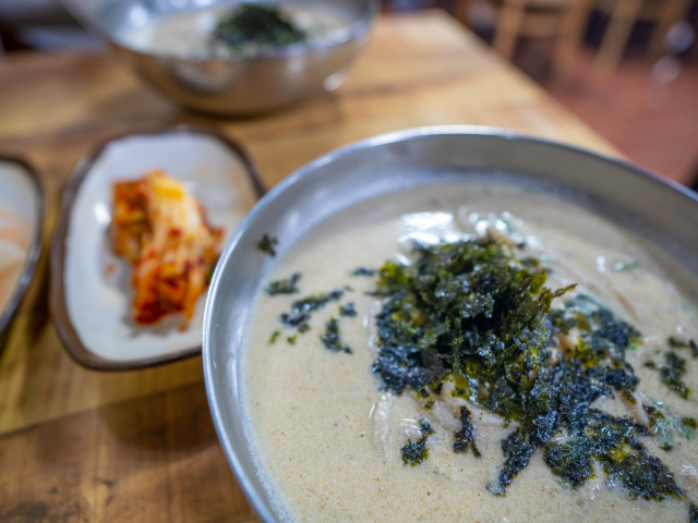 청루봉평막국수